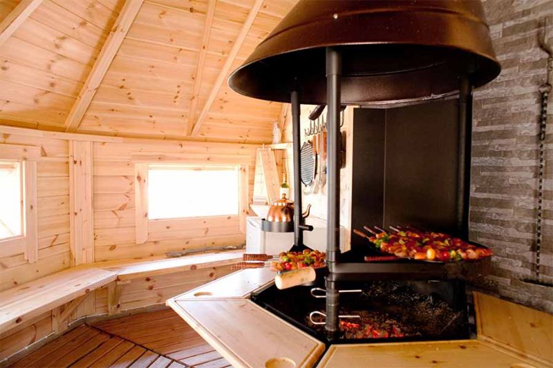 Kaidan Kiho, Hapero -huvila rantasaunan grilikota