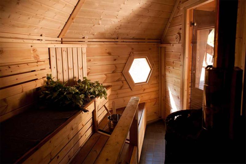 Kaidan Kiho, Valmuska-huvila rantasauna